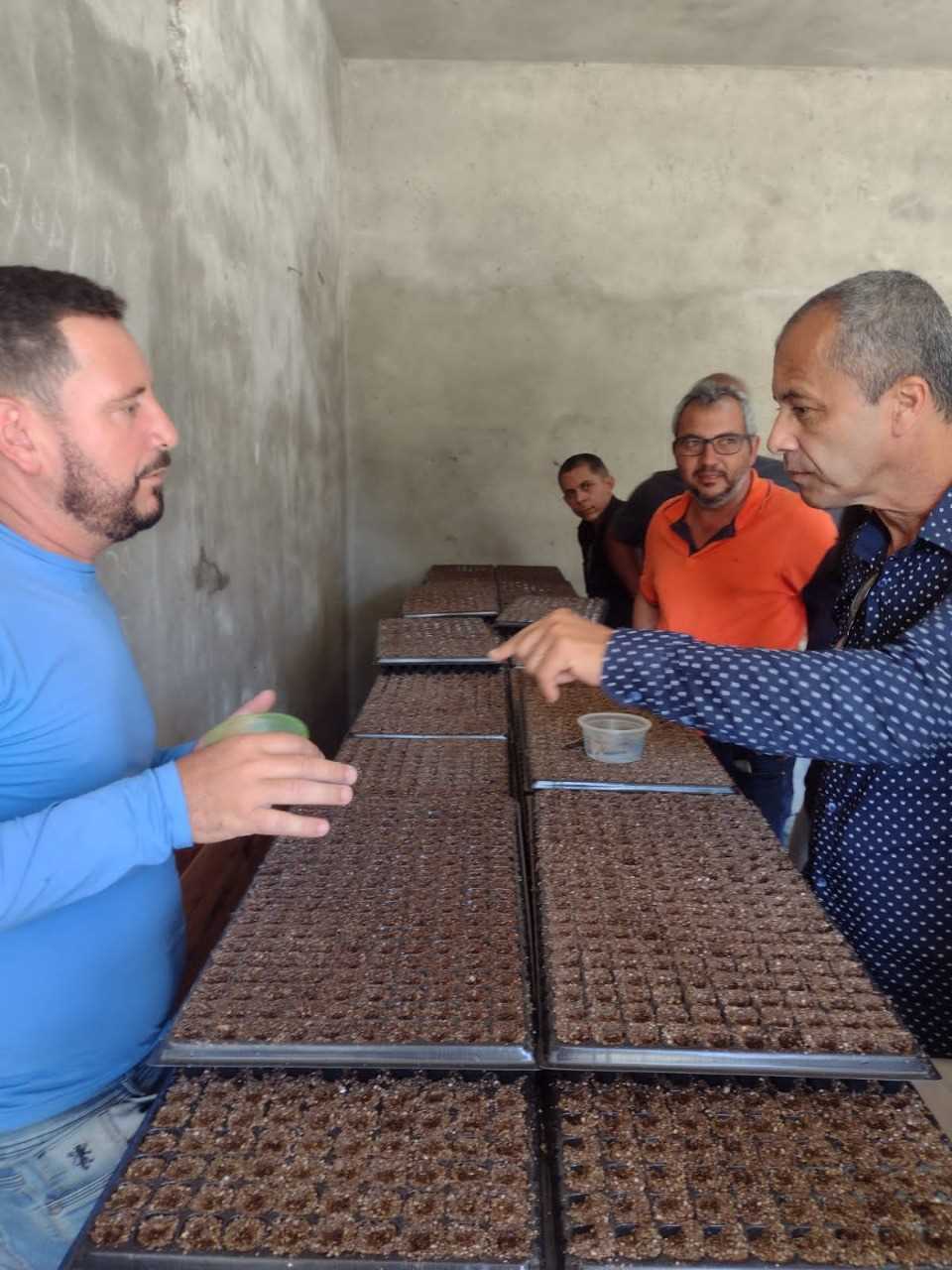 Camacã: Prefeito Paulo do Gás e comitiva visitam o CEASA de Jaguaquara
